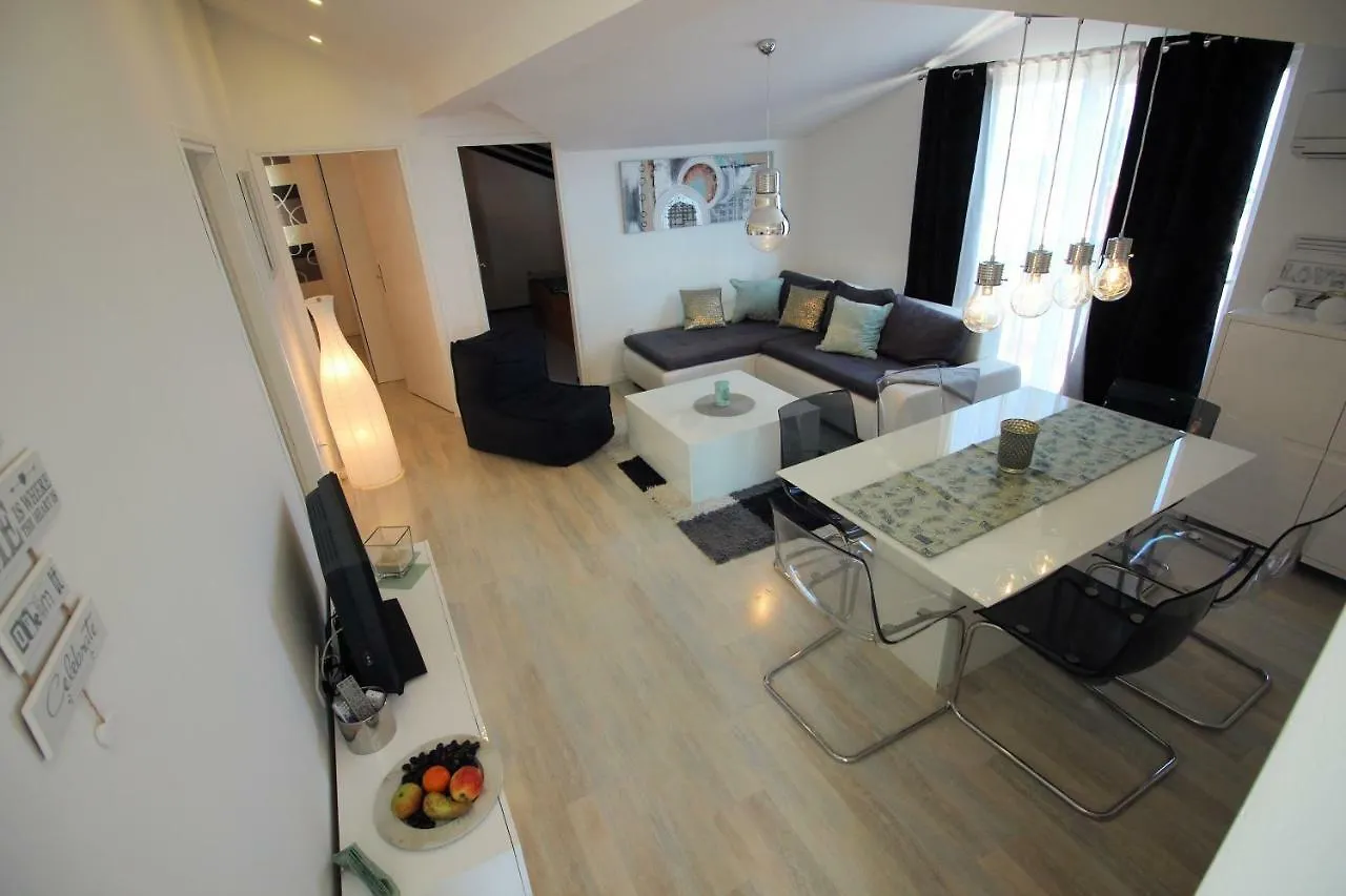 Apartment Evelin Novi Vinodolski