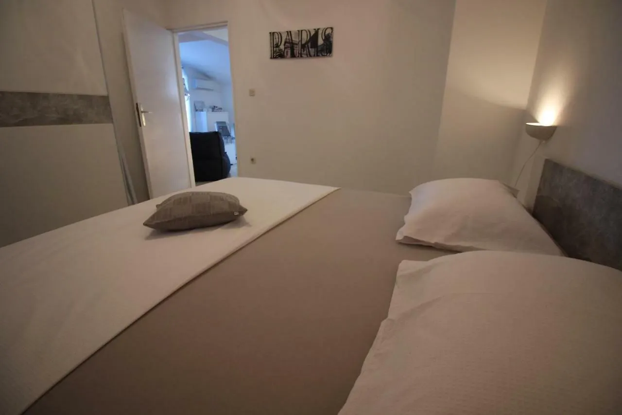 Apartment Evelin Novi Vinodolski